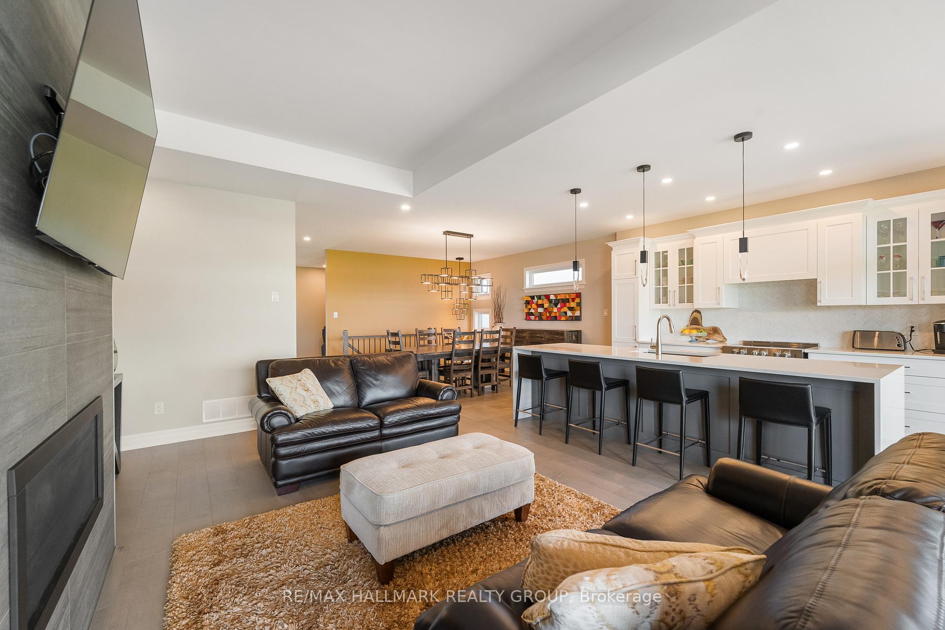 Photo 13 of 614 Gendarme Circle, Ottawa, Mer Bleue/Bradley Estates/Anderson Park — HOMEH
