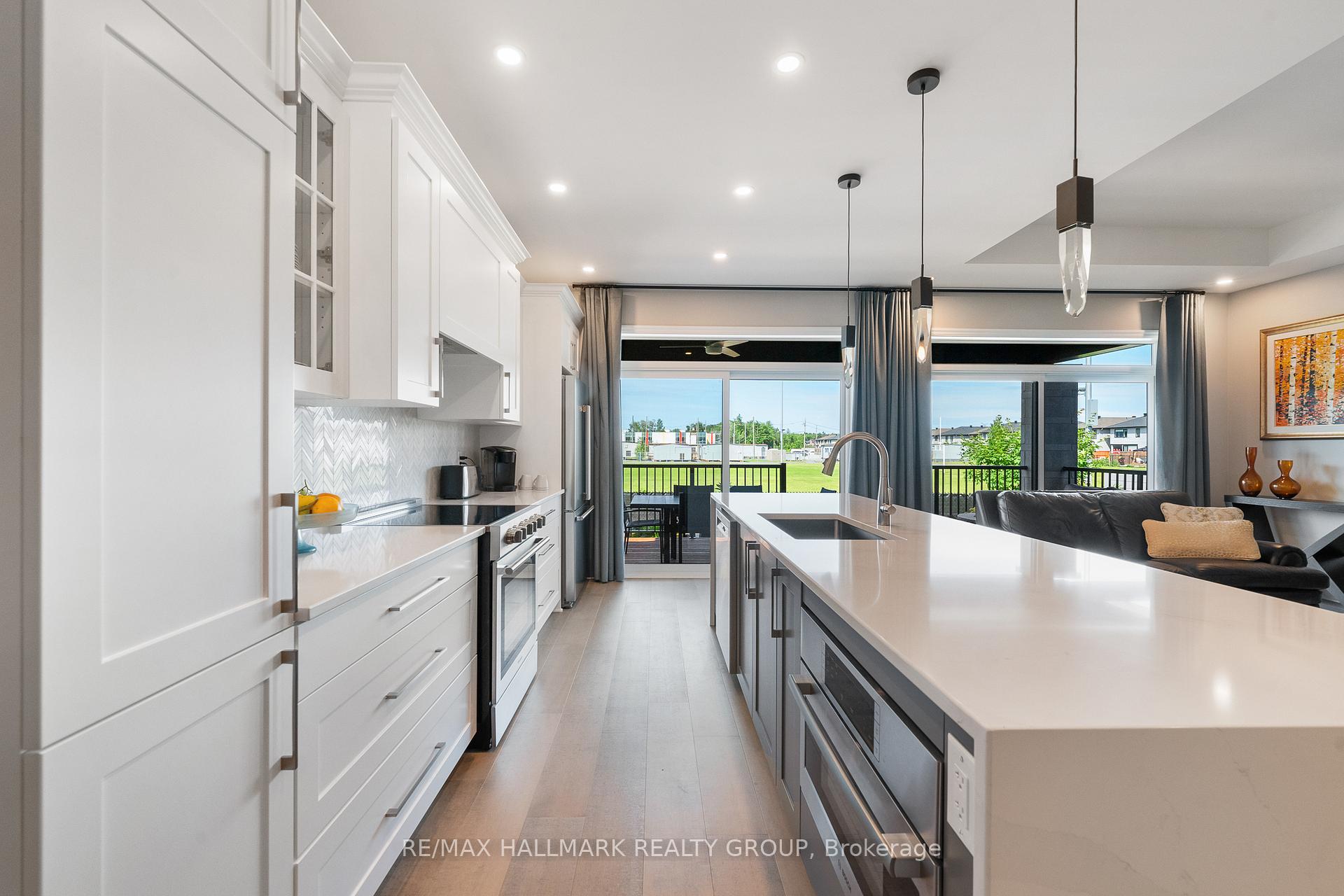 Photo 15 of 614 Gendarme Circle, Ottawa, Mer Bleue/Bradley Estates/Anderson Park — HOMEH