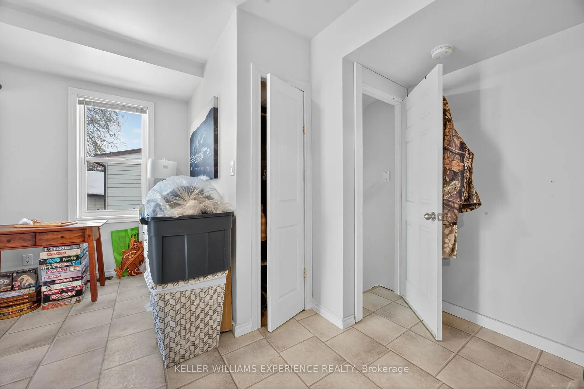 Photo 4 of 129 Dunlop Street, Orillia — HOMEH