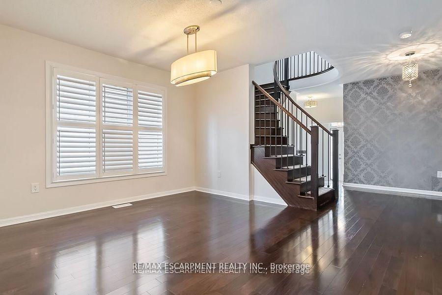 Photo 6 of 255 Monaghan Crescent E, Milton, Willmott — HOMEH