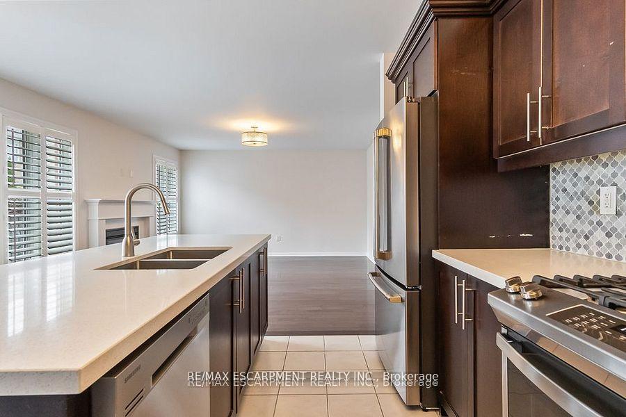Photo 11 of 255 Monaghan Crescent E, Milton, Willmott — HOMEH