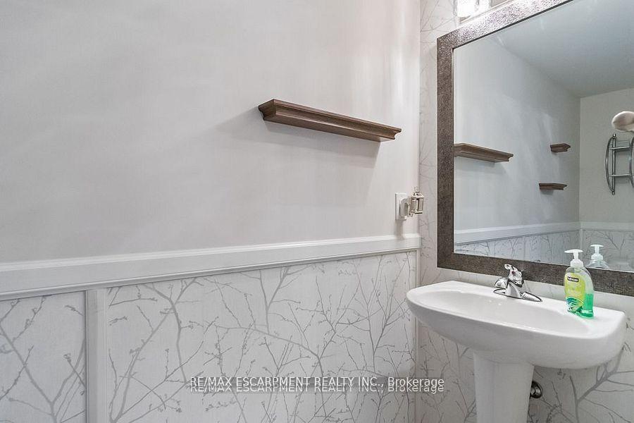 Photo 29 of 255 Monaghan Crescent E, Milton, Willmott — HOMEH