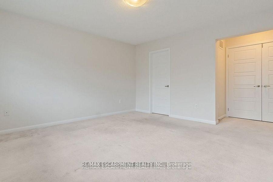 Photo 33 of 255 Monaghan Crescent E, Milton, Willmott — HOMEH