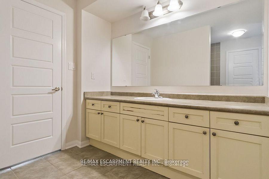 Photo 38 of 255 Monaghan Crescent E, Milton, Willmott — HOMEH