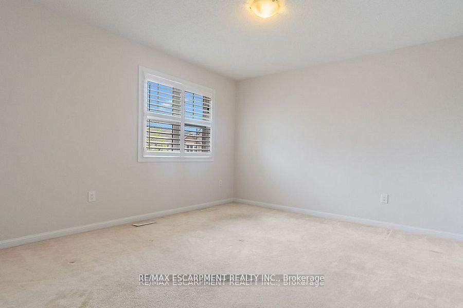 Photo 21 of 255 Monaghan Crescent E, Milton, Willmott — HOMEH