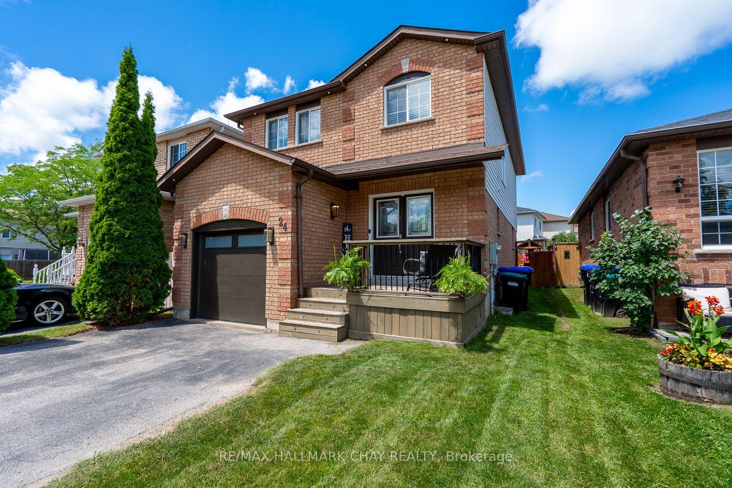 Photo 1 of 24 Kate Aitken Crescent, New Tecumseth, Beeton — HOMEH