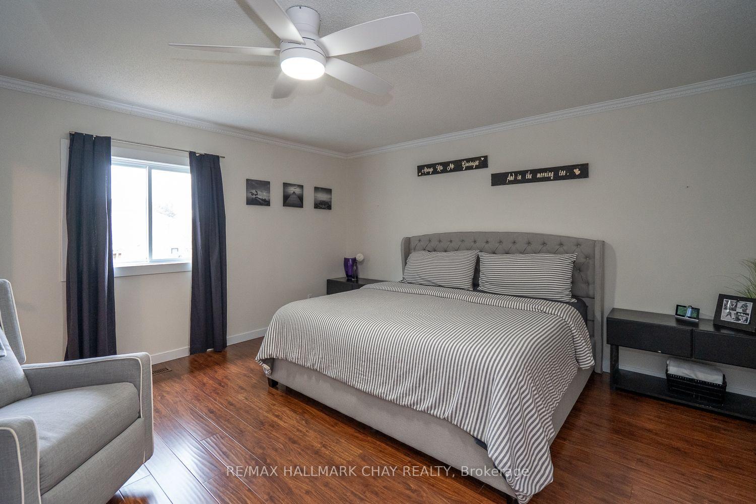Photo 25 of 24 Kate Aitken Crescent, New Tecumseth, Beeton — HOMEH