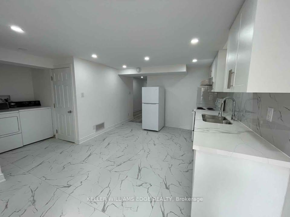 Photo 14 of Unit Basement, 3231 Cabano Crescent, Mississauga, Churchill Meadows — HOMEH