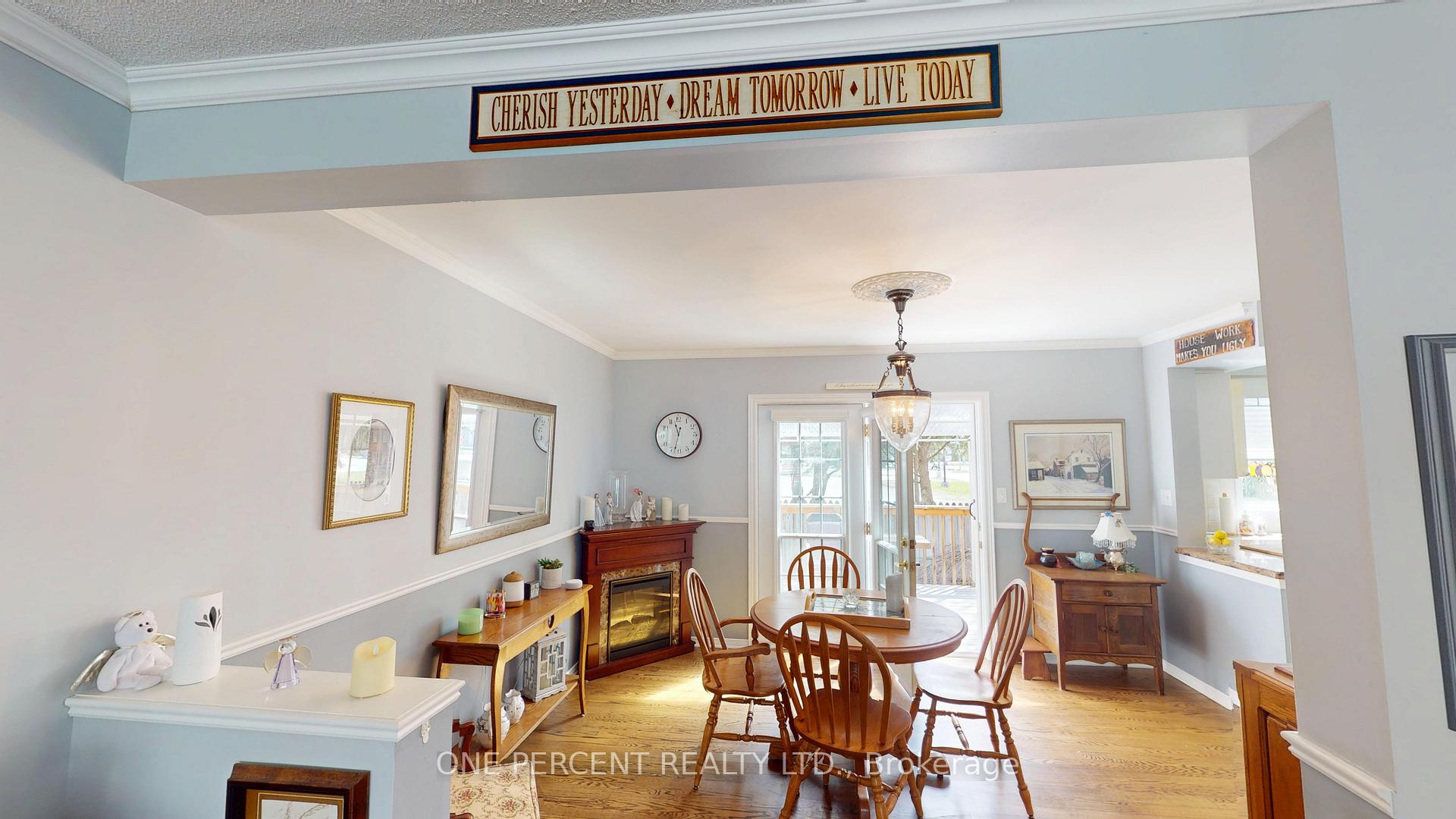 Photo 6 of 9 Hunters Court, Pelham, Fonthill — HOMEH