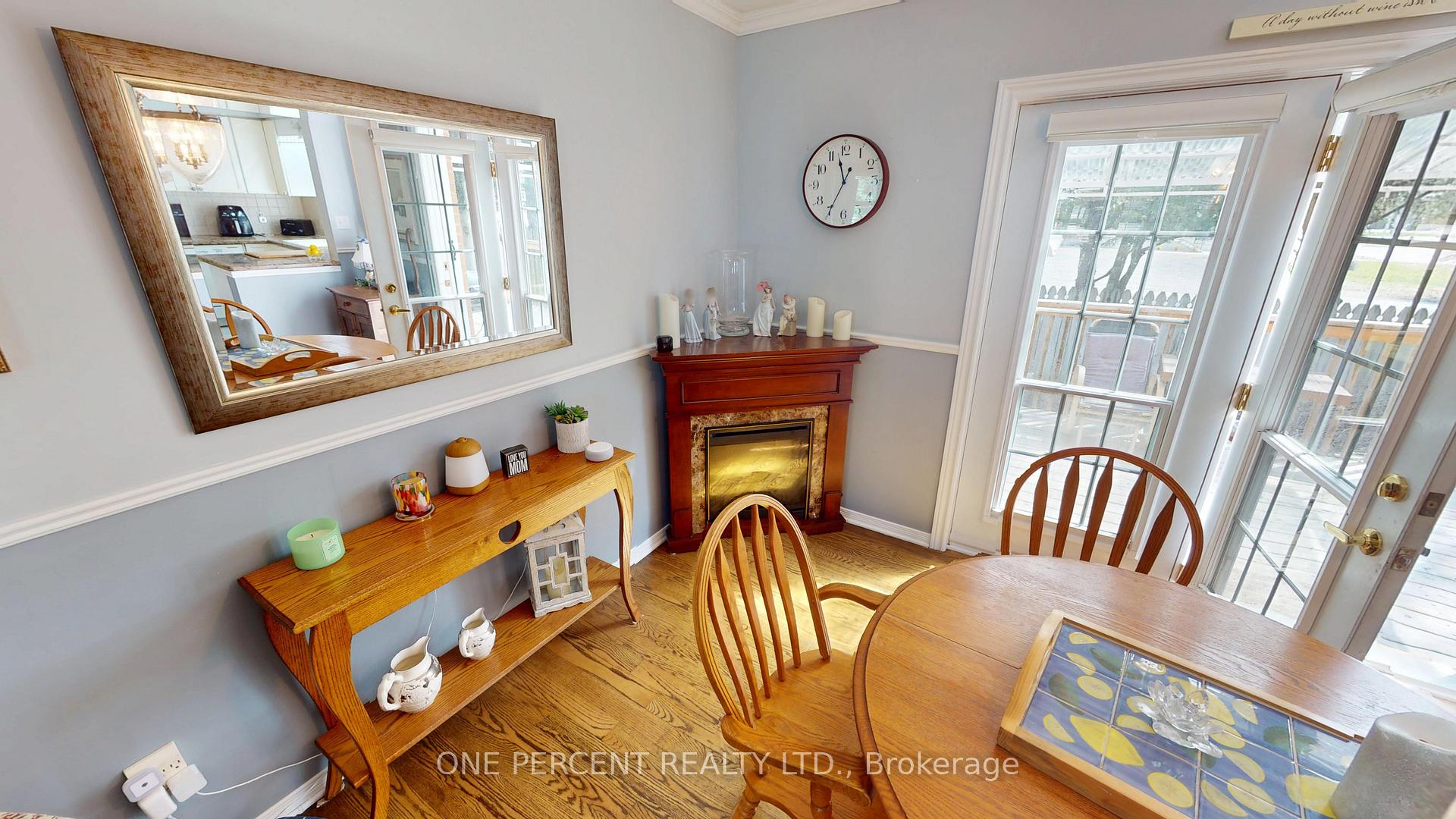 Photo 8 of 9 Hunters Court, Pelham, Fonthill — HOMEH