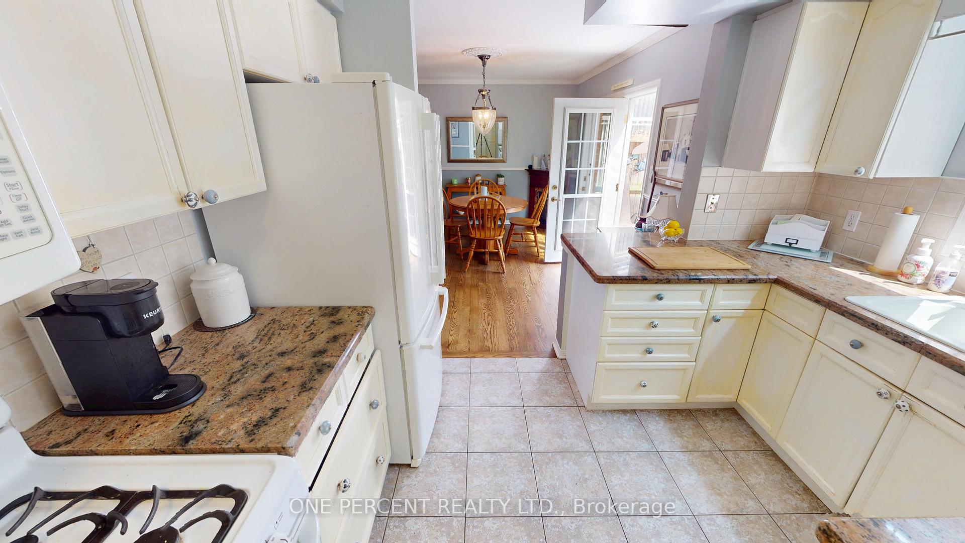 Photo 11 of 9 Hunters Court, Pelham, Fonthill — HOMEH