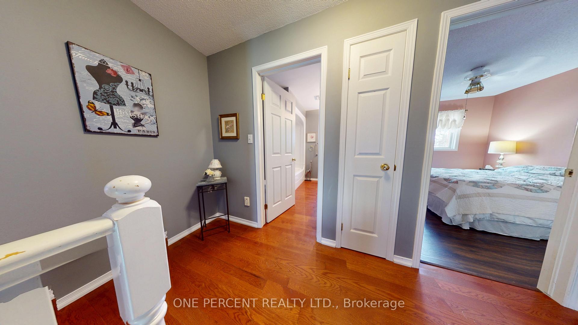 Photo 16 of 9 Hunters Court, Pelham, Fonthill — HOMEH