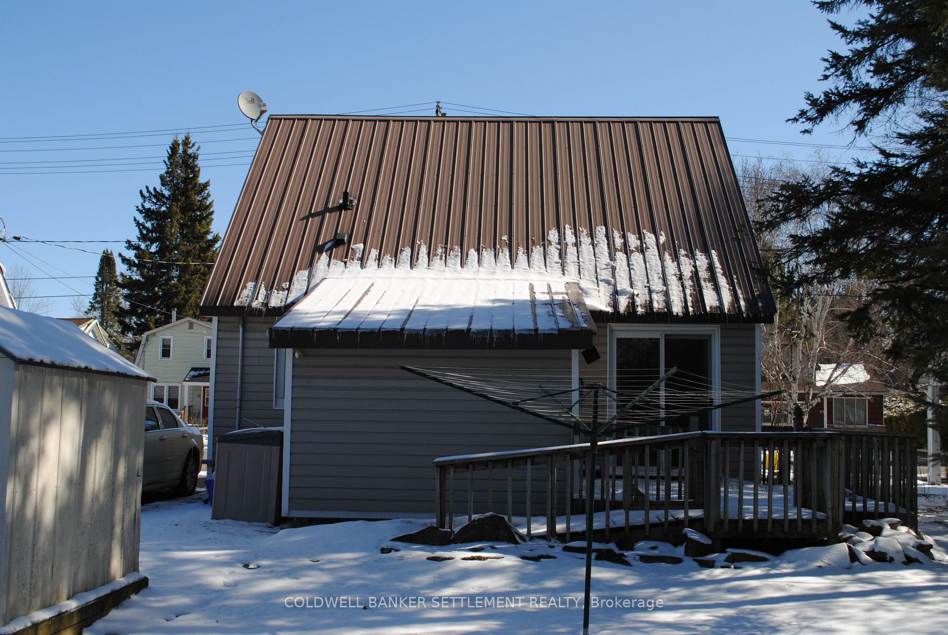 Photo 4 of 98 Sherbrooke Street E, Perth — HOMEH