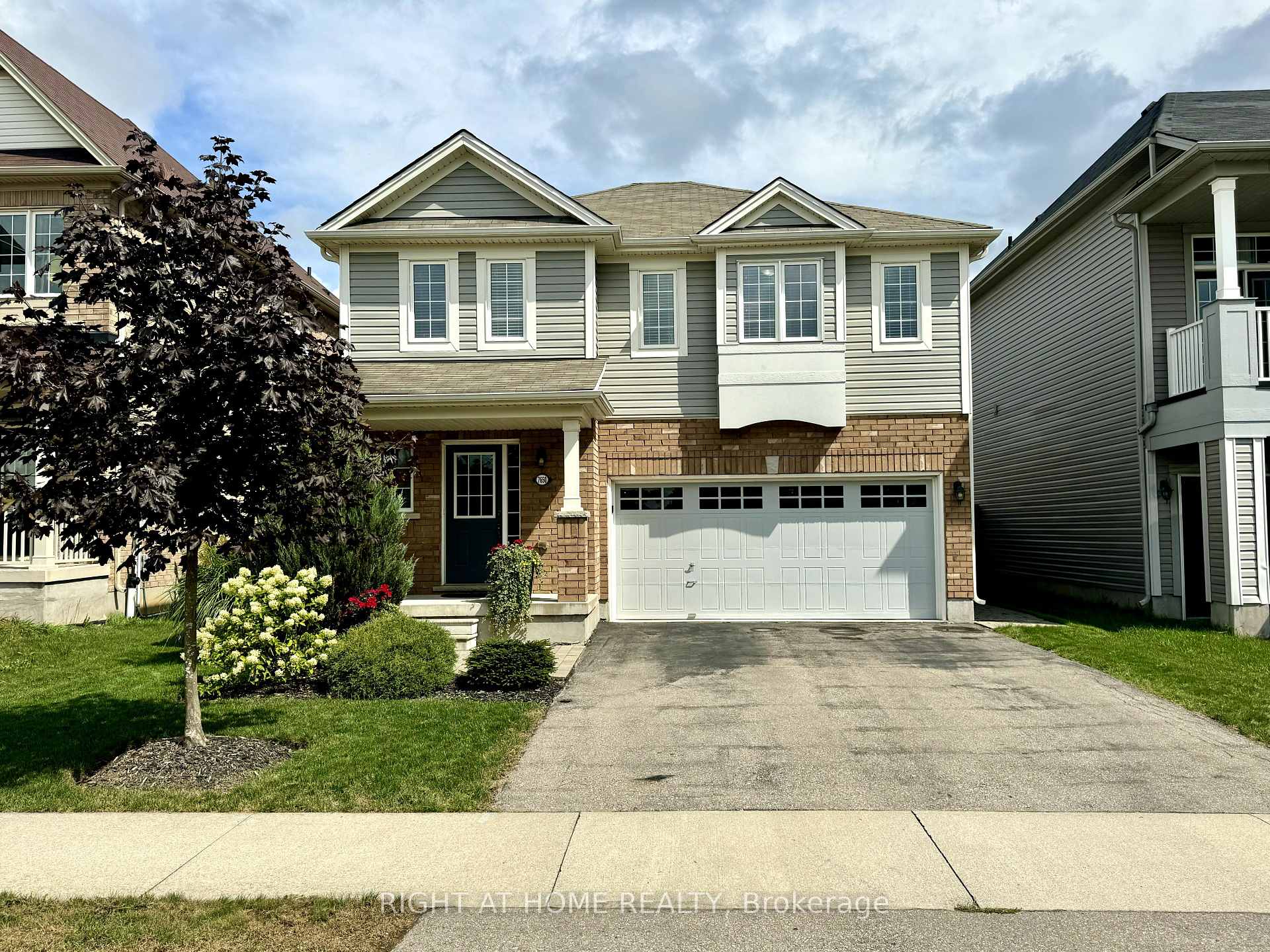 Photo 1 of 7650 Butternut Boulevard, Niagara Falls, Brown — HOMEH