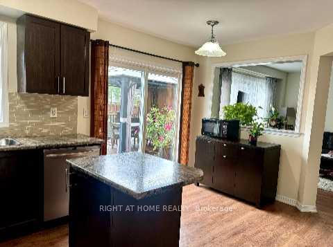 Photo 9 of 7650 Butternut Boulevard, Niagara Falls, Brown — HOMEH