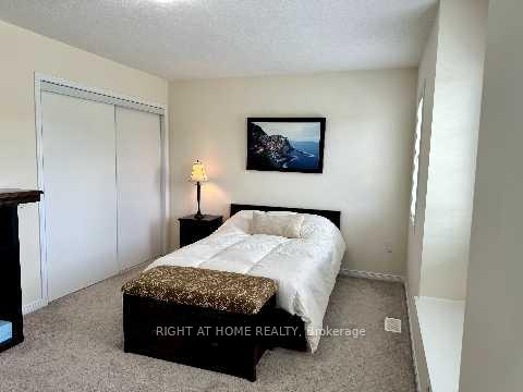 Photo 13 of 7650 Butternut Boulevard, Niagara Falls, Brown — HOMEH