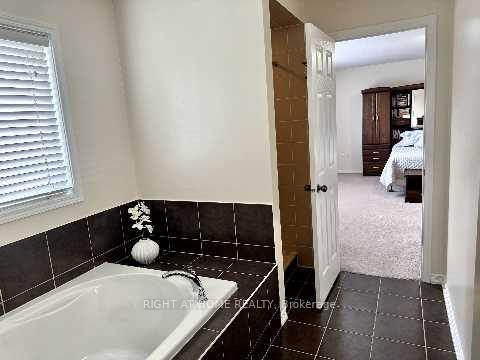 Photo 23 of 7650 Butternut Boulevard, Niagara Falls, Brown — HOMEH
