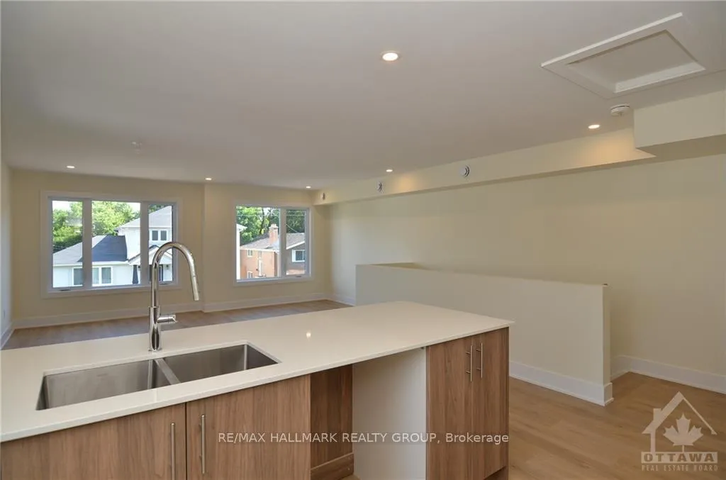 Photo 4 of 183 Columbus Avenue, Ottawa, Overbrook/Castle Heights — HOMEH