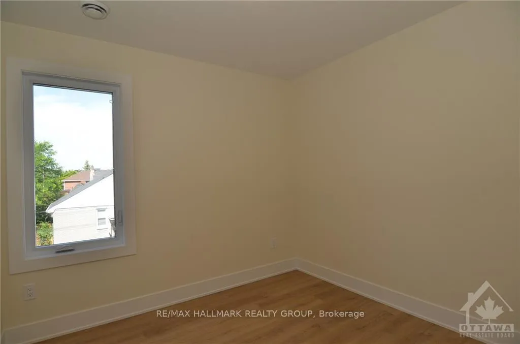 Photo 6 of 183 Columbus Avenue, Ottawa, Overbrook/Castle Heights — HOMEH
