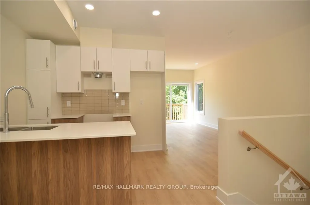 Photo 12 of 183 Columbus Avenue, Ottawa, Overbrook/Castle Heights — HOMEH