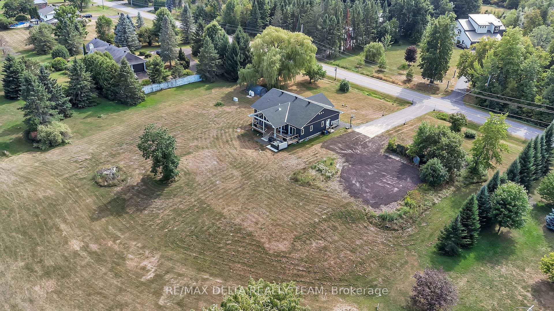 Photo 38 of 4645 Mcneely Rd, Ottawa, Sarsfield/Bearbrook — HOMEH