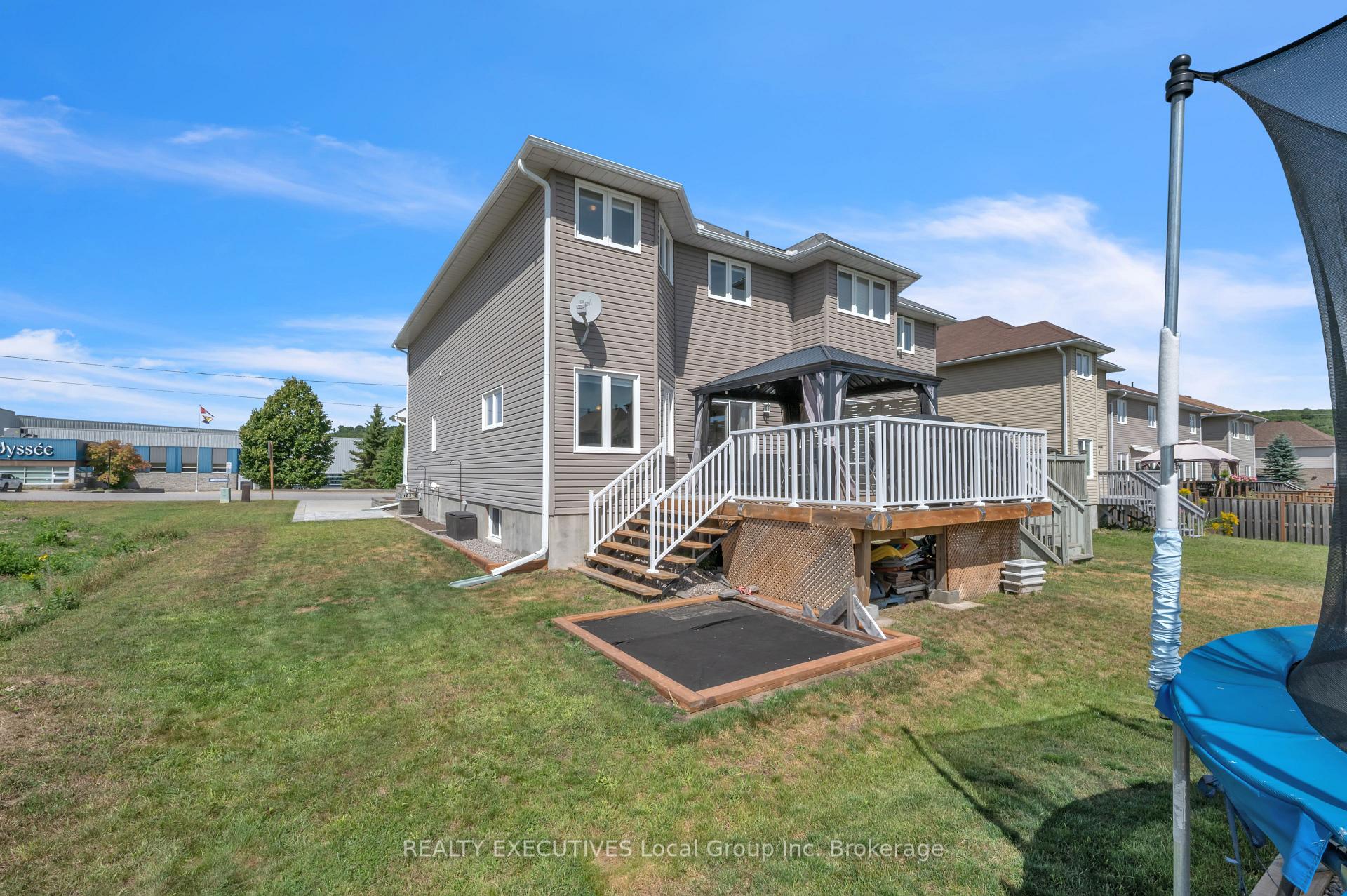 Photo 3 of 465 Norman Avenue, North Bay, Widdifield — HOMEH
