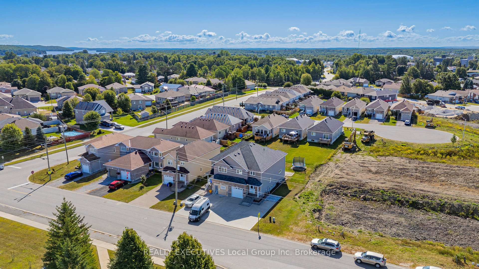 Photo 4 of 465 Norman Avenue, North Bay, Widdifield — HOMEH