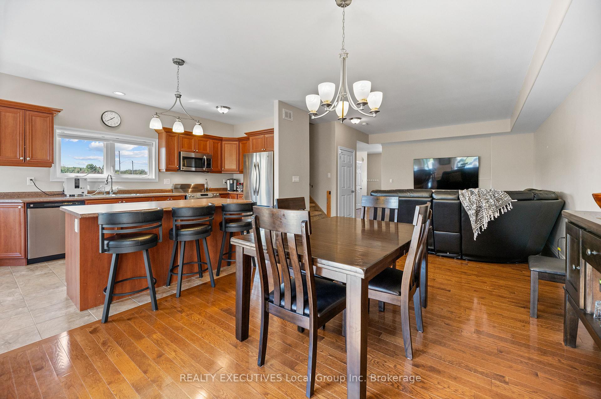 Photo 9 of 465 Norman Avenue, North Bay, Widdifield — HOMEH