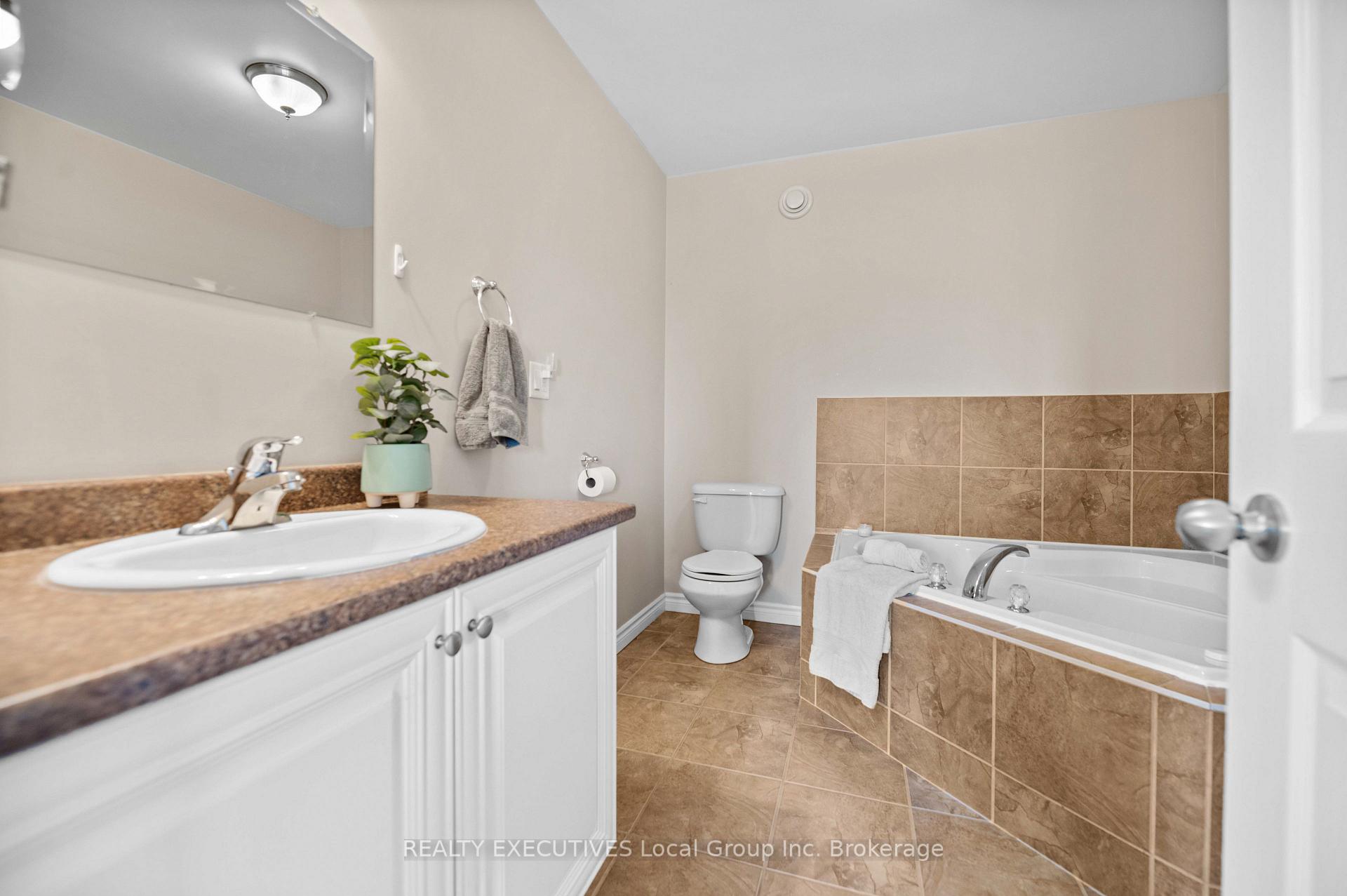 Photo 22 of 465 Norman Avenue, North Bay, Widdifield — HOMEH