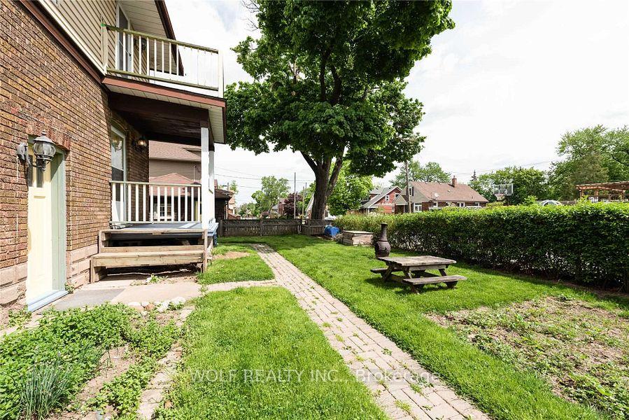 Photo 4 of 4965 Jepson Street, Niagara Falls, Cherrywood — HOMEH