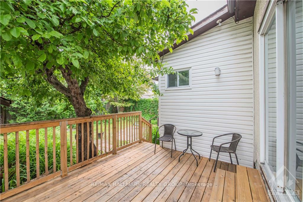 Photo 15 of 48 Queen Mary Street, Ottawa, Overbrook — HOMEH