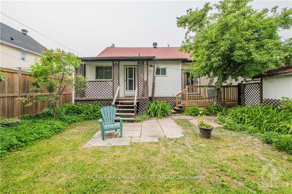 Photo 17 of 48 Queen Mary Street, Ottawa, Overbrook — HOMEH