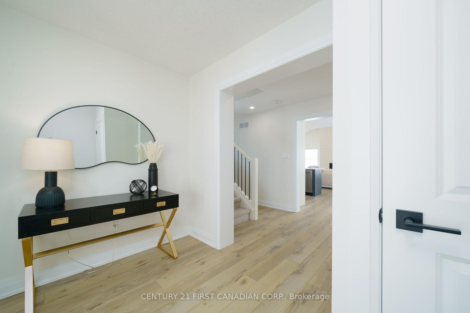 Photo 3 of 62 Postma Crescent, North Middlesex, Alisa Craig — HOMEH