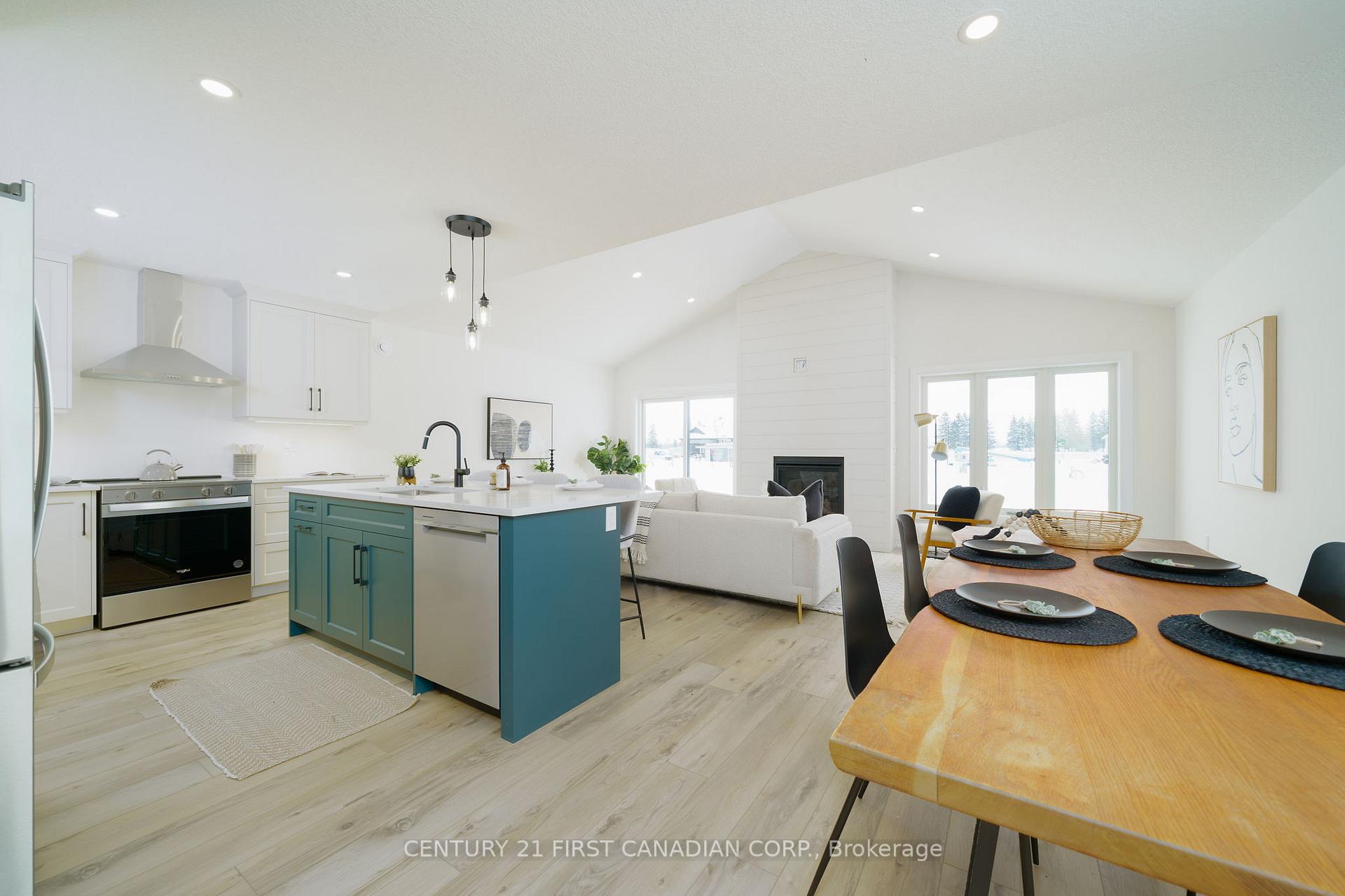Photo 5 of 62 Postma Crescent, North Middlesex, Alisa Craig — HOMEH