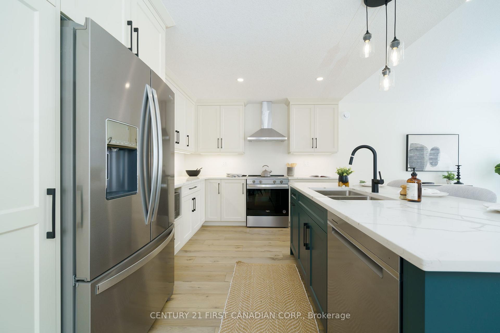 Photo 7 of 62 Postma Crescent, North Middlesex, Alisa Craig — HOMEH
