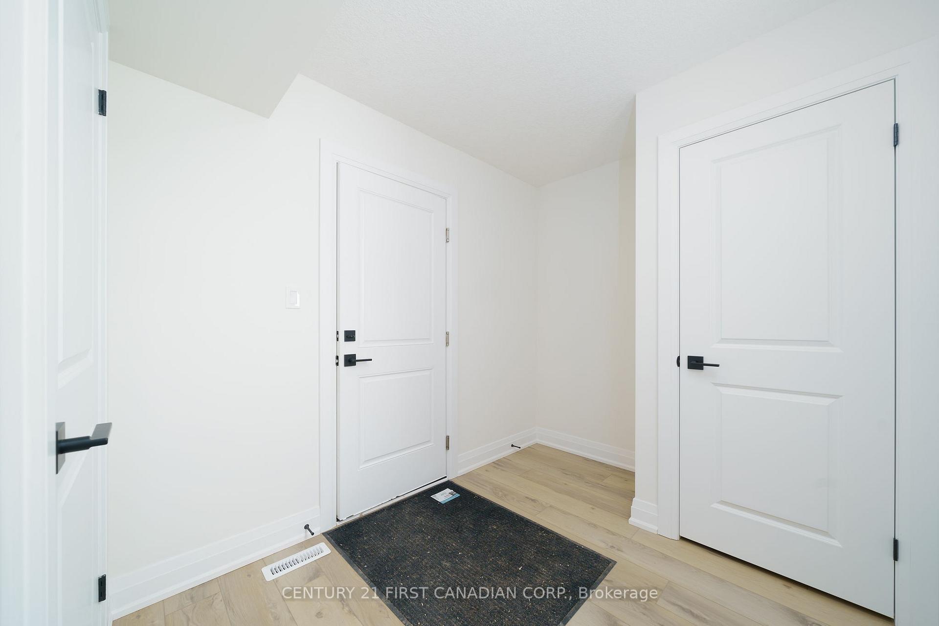 Photo 13 of 62 Postma Crescent, North Middlesex, Alisa Craig — HOMEH