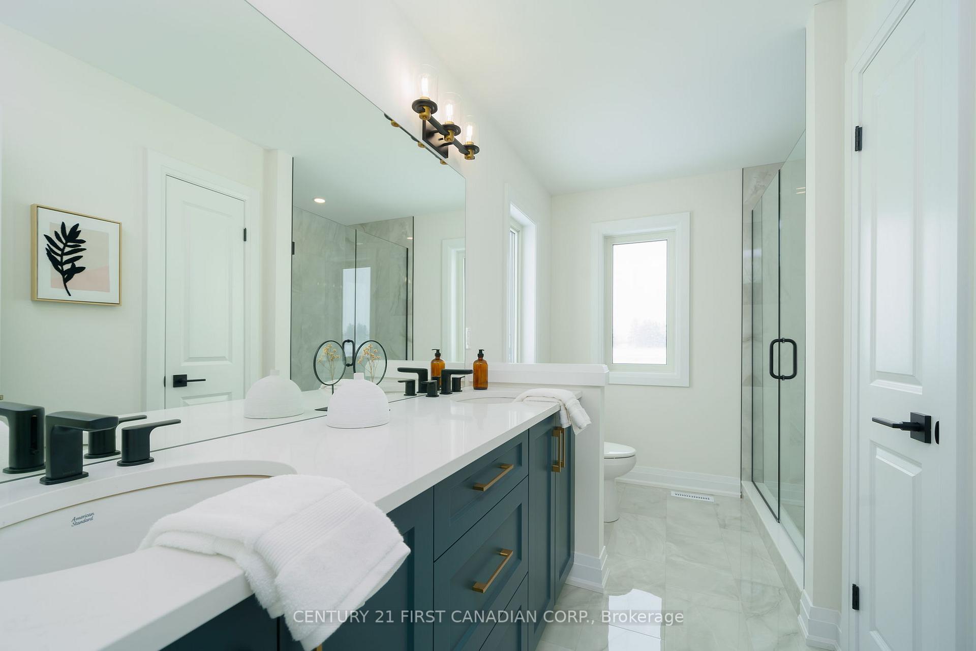 Photo 17 of 62 Postma Crescent, North Middlesex, Alisa Craig — HOMEH