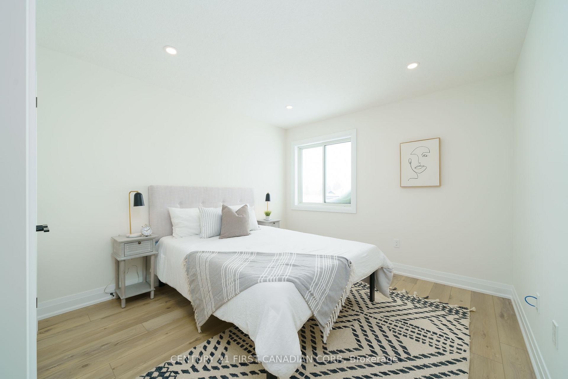 Photo 21 of 62 Postma Crescent, North Middlesex, Alisa Craig — HOMEH