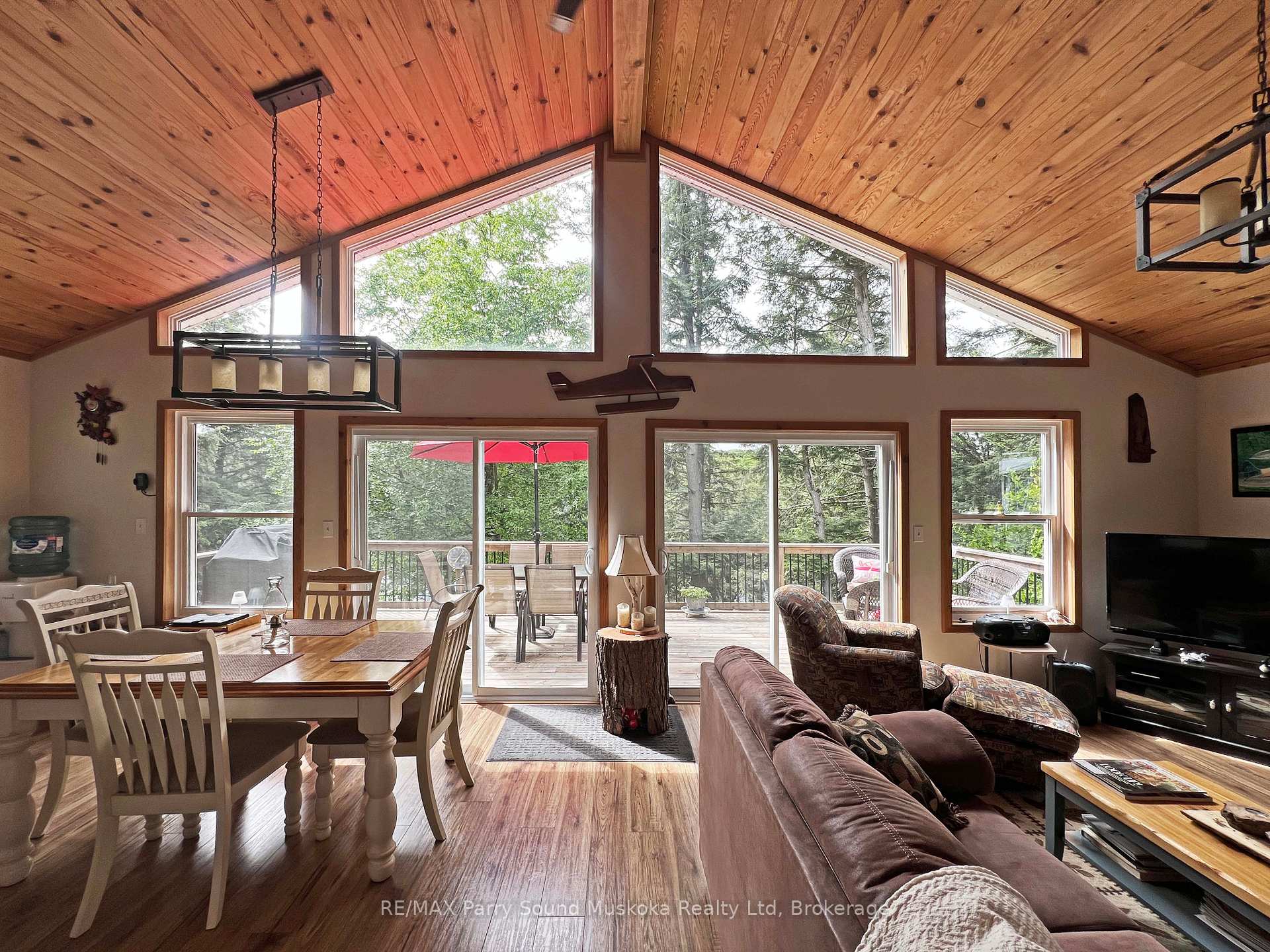 Photo 3 of 994 Toad Lake, Parry Sound Remote Area, Wilson — HOMEH