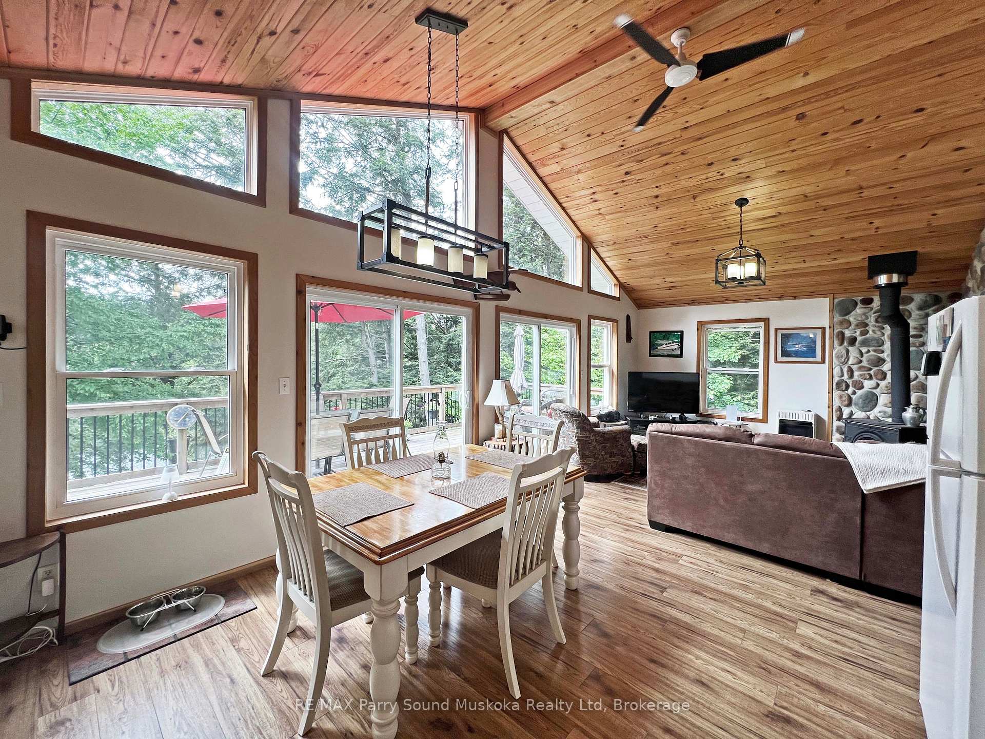 Photo 9 of 994 Toad Lake, Parry Sound Remote Area, Wilson — HOMEH