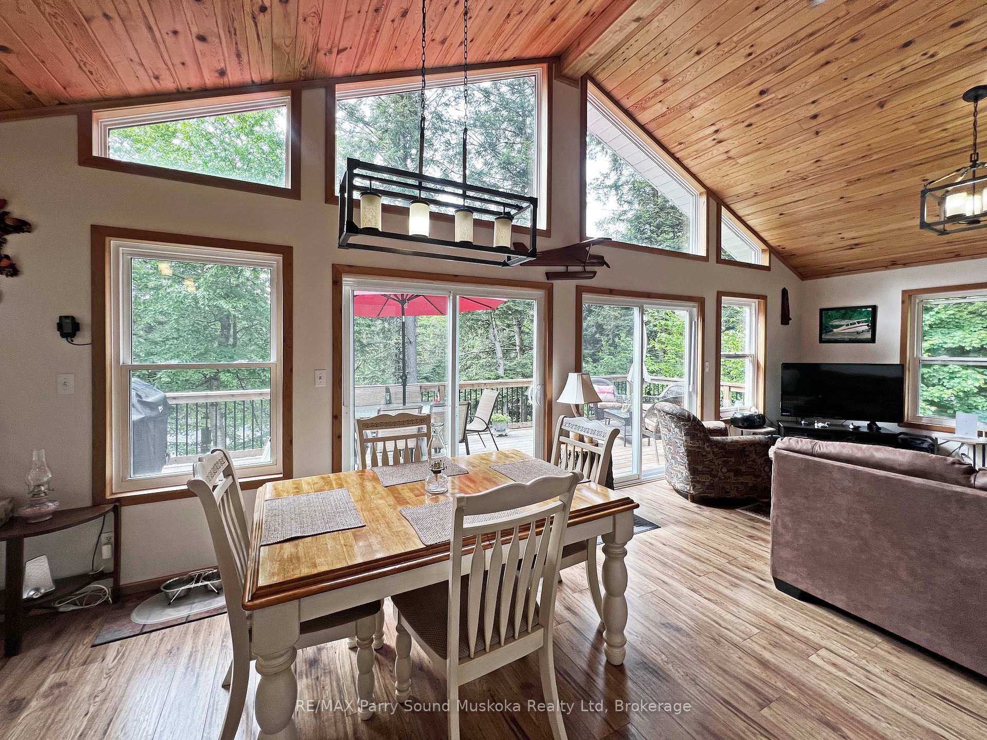Photo 12 of 994 Toad Lake, Parry Sound Remote Area, Wilson — HOMEH