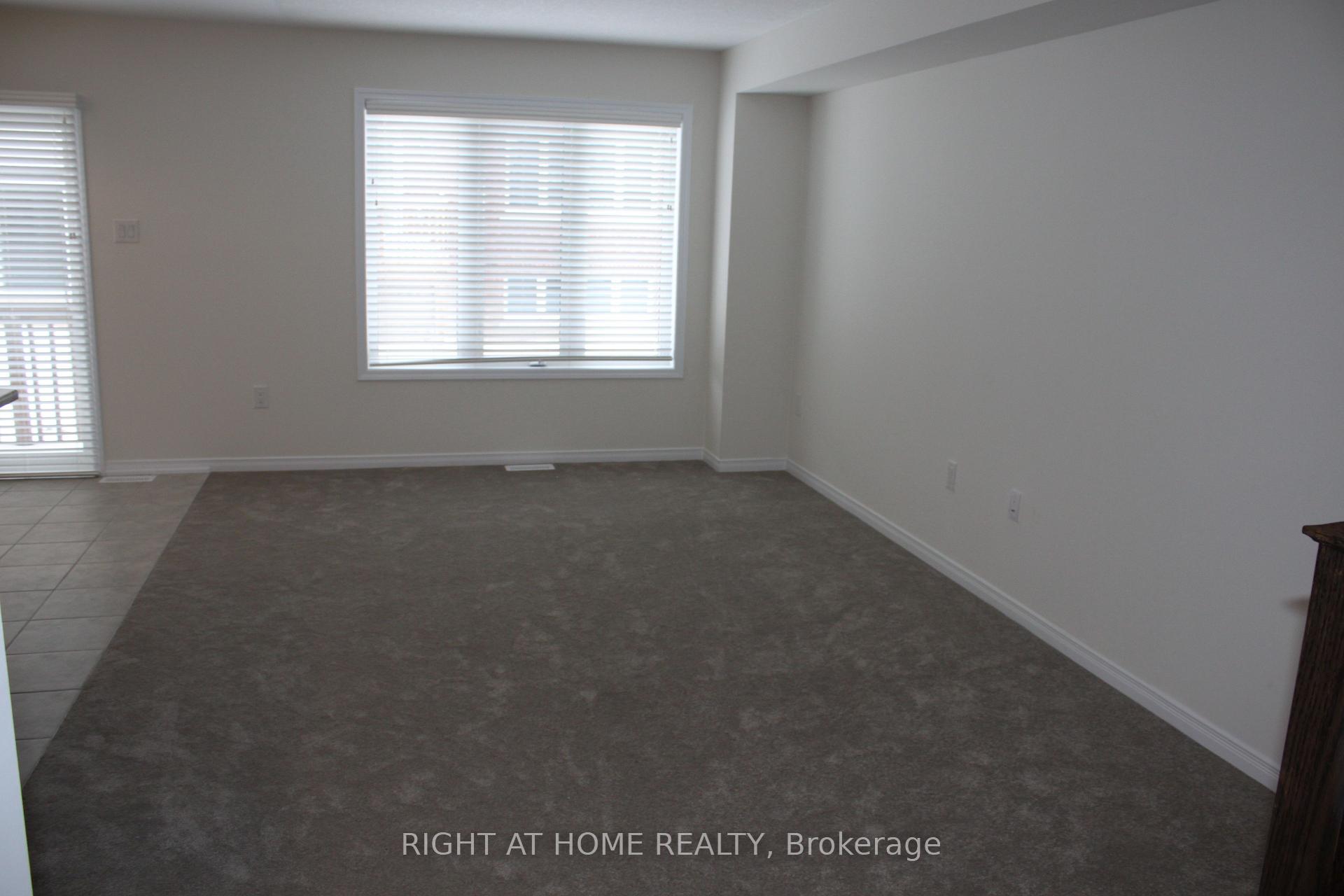 Photo 6 of 7730 White Pine Crescent, Niagara Falls, Brown — HOMEH