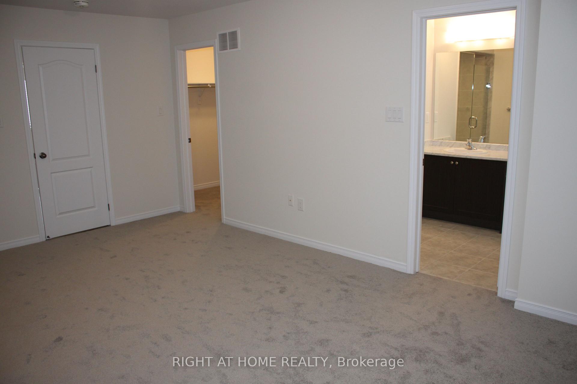 Photo 19 of 7730 White Pine Crescent, Niagara Falls, Brown — HOMEH