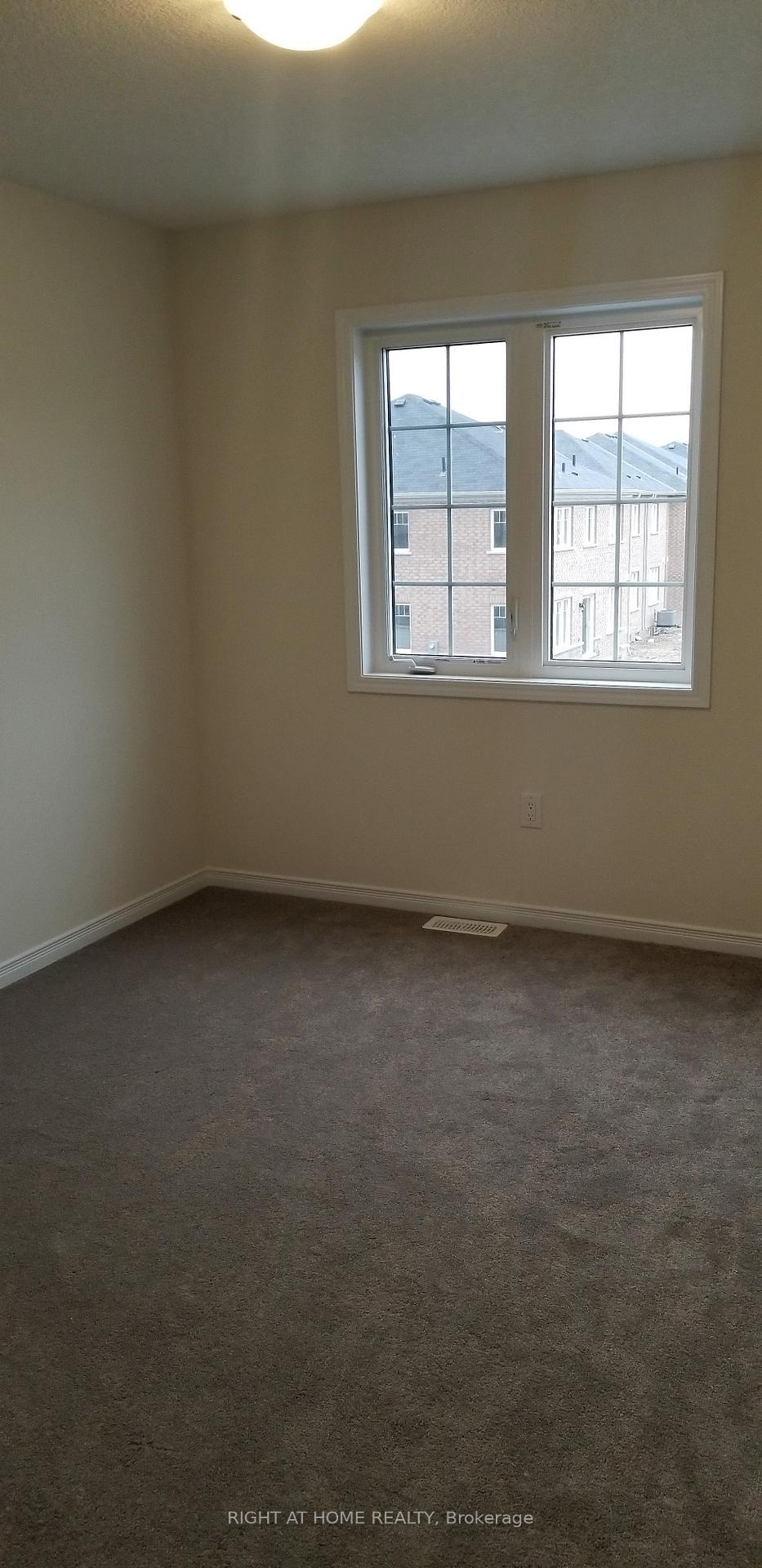 Photo 24 of 7730 White Pine Crescent, Niagara Falls, Brown — HOMEH