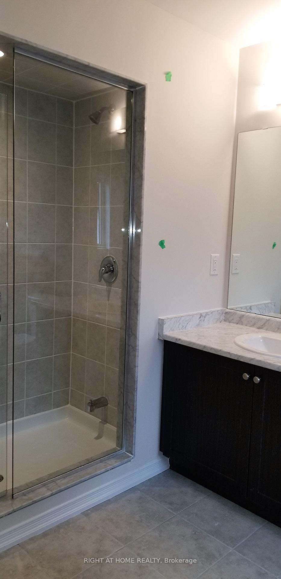 Photo 31 of 7730 White Pine Crescent, Niagara Falls, Brown — HOMEH