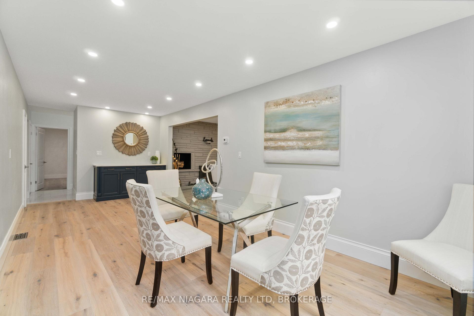 Photo 5 of 7159 Mccoll Drive, Niagara Falls, Casey — HOMEH