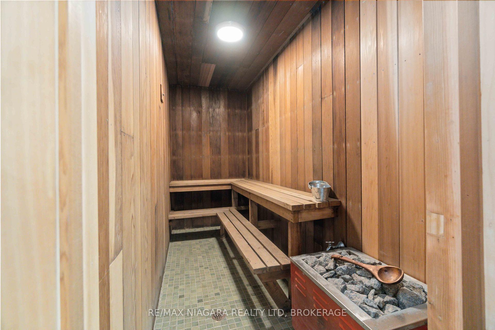 Photo 14 of 7159 Mccoll Drive, Niagara Falls, Casey — HOMEH
