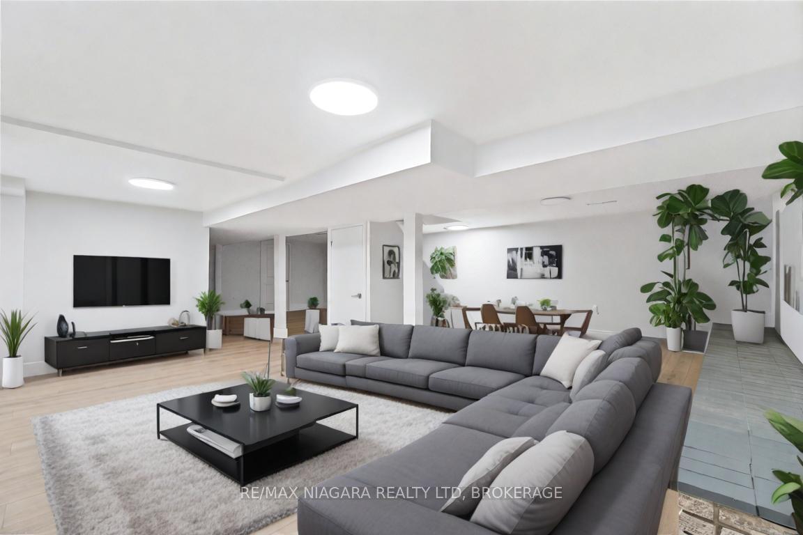 Photo 21 of 7159 Mccoll Drive, Niagara Falls, Casey — HOMEH