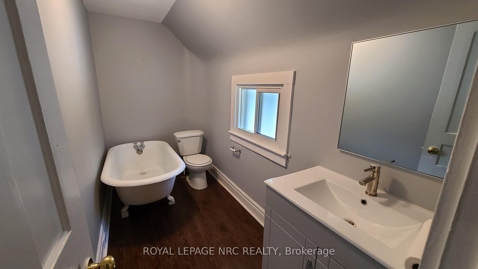 Photo 16 of 33 Canboro Road, Pelham, Fonthill — HOMEH