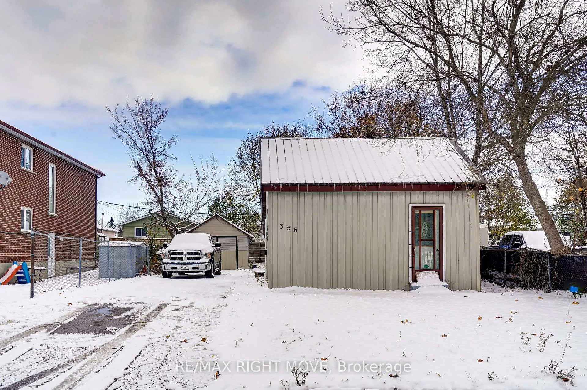 Photo 1 of 356 East Street E, Orillia — HOMEH